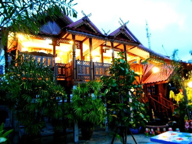 Suksomjai Hotel Rayong Zewnętrze zdjęcie